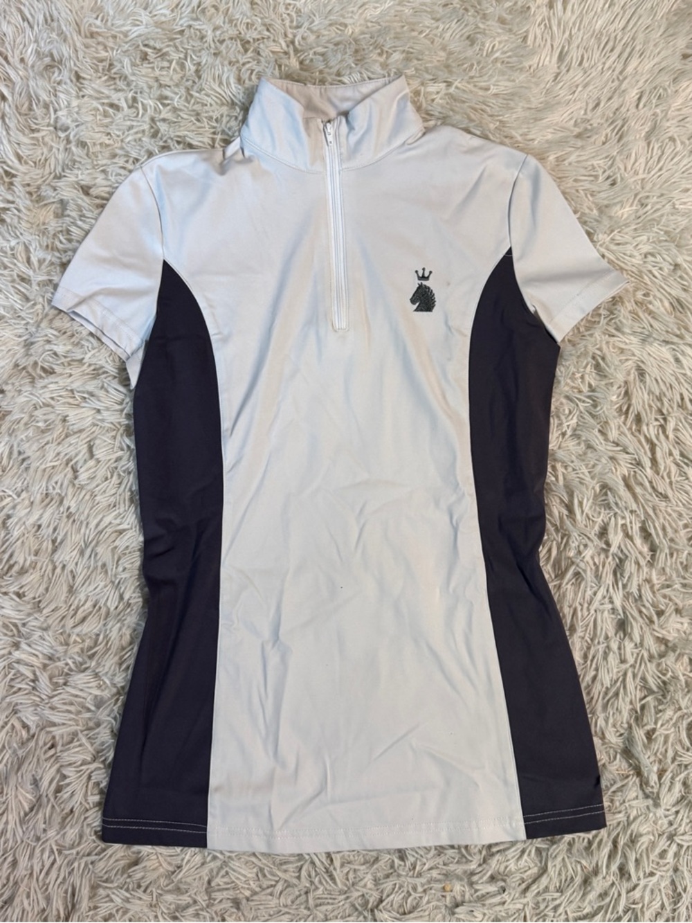 Women’s Small HR Farm White/Grey Short Sleeve Horseback Riding Sunshirt. Good Co